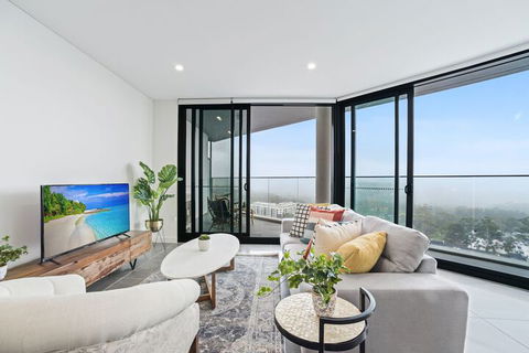 HomeHotel Ultra Luxury 2 Bedroom Next To Mall & Train - Getaway Accommodation 3