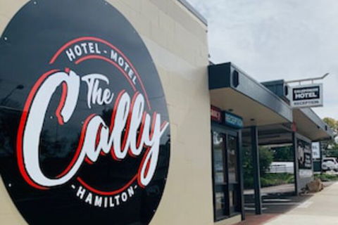 The Caledonian Hotel Motel - Getaway Accommodation 0