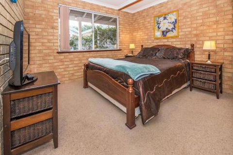 Country Cottage - Getaway Accommodation 5