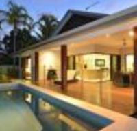 17 Cascade House Luxury Holiday Home - Getaway Accommodation