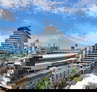 FARINA 1BDR Docklands Apartment - Getaway Accommodation