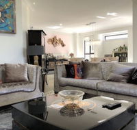 Luxury House Collection Four Beds - Getaway Accommodation