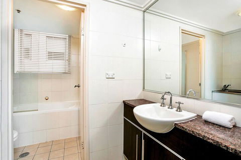 The Apartment Service NS504 - Getaway Accommodation 6