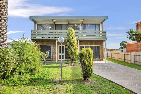 Silver Sands - Getaway Accommodation 1