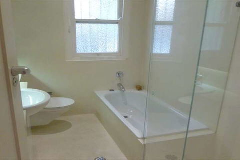 Waterfront Kirribilli Apartment NS181 - Getaway Accommodation 2
