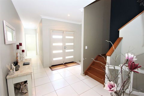 Riverview 2 - Getaway Accommodation 2