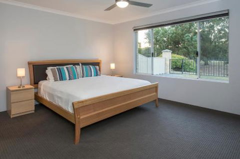 Fairway Isle - Getaway Accommodation 4