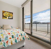 Cosy 3BR Penthouse close to Westfield Hornsby  Train Station - Getaway Accommodation