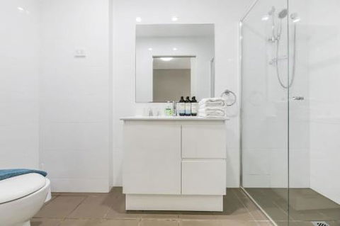 Cosy 3BR Penthouse Close To Westfield Hornsby & Train Station - Getaway Accommodation 1
