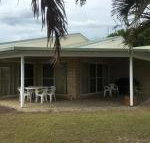 Private Canal Duplex with Pontoon Oleander Drive Bongaree - Getaway Accommodation