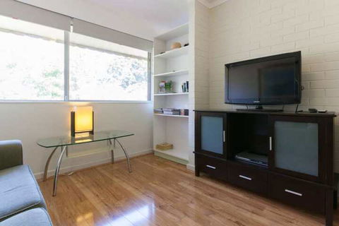 Rosalie Apartment Central Perth Location - Getaway Accommodation 4