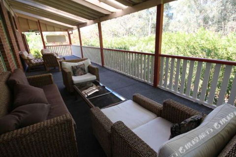 Abernethy House - Getaway Accommodation 3