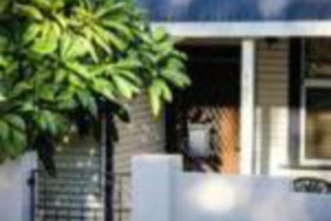 Heathers Mica Cottage - Getaway Accommodation 0
