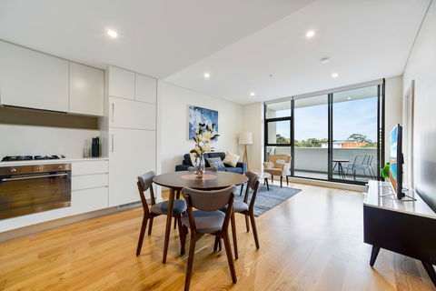 Modern Apartment Next To Largest Shopping Centre - Getaway Accommodation 4