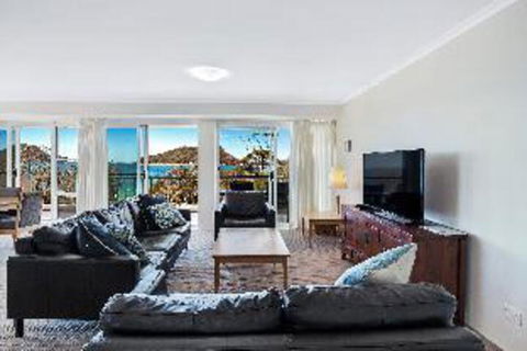 3 Bedroom Apartment Albacore Unit 6 12 Ondine Close - Getaway Accommodation 1