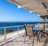 3 Bedroom House Classic View 2 / 49 Victoria Parade FREE WIFI - Getaway Accommodation