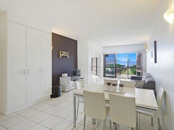 Shandelle Apartments - Getaway Accommodation 4