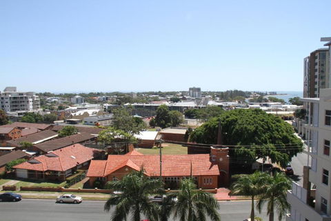Sunset Sails Redcliffe - Getaway Accommodation 2