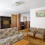 RETRO RETREAT INLET SIDE - Getaway Accommodation 0