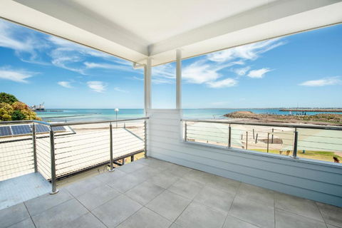 Wallaroo Beachfront Tourist Park - Getaway Accommodation 5