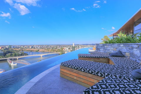 Hostrelax Residences On South Bank - Getaway Accommodation 2