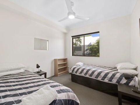 Hawaiian Gardens Unit 22 - Getaway Accommodation 3