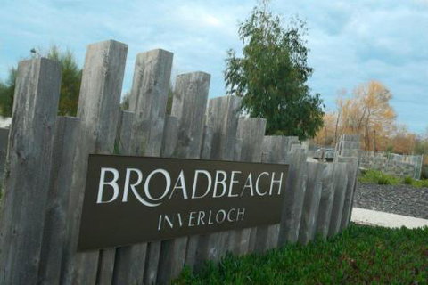 ONE LEVEL At BROADBEACH RESORT - Getaway Accommodation 0