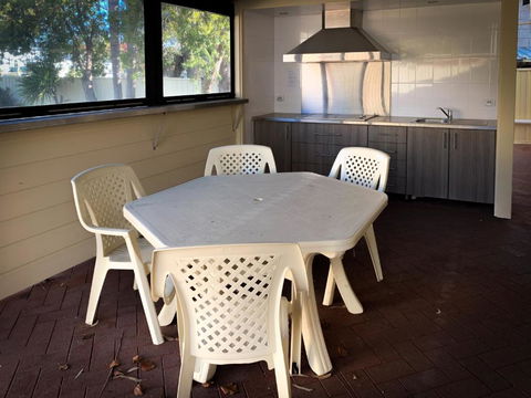 Hooterville - Getaway Accommodation 2