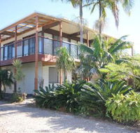 Lakehouse on Oxley - Getaway Accommodation