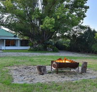 Tabitha Hill Cottage - Getaway Accommodation