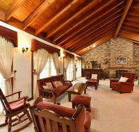 Wine Country Homestead Estate - Getaway Accommodation