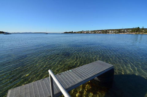 CDC 625 Beach House Incl.rear 2BR Studio - Getaway Accommodation 1