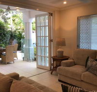 Walk to the Ocean in five minutes - Getaway Accommodation