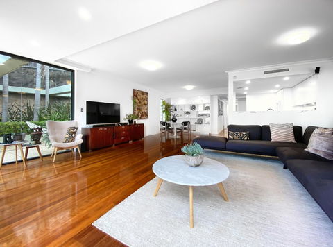 BELLEVUE GARDEN OASIS-hosted By L'Abode - Getaway Accommodation 5