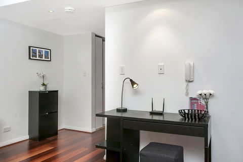 Contemporary Garden Apartment SINC1 - Getaway Accommodation 2