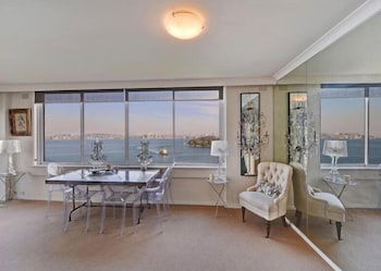 Elegant Waterfront Mosman Bay RAG10 - Getaway Accommodation 6