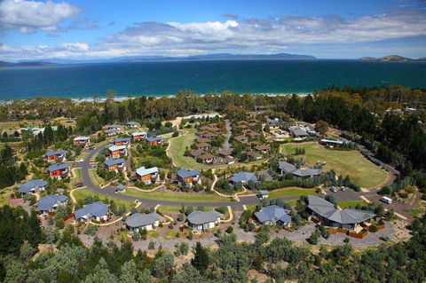 Wyndham Vacation Resorts Seven Mile Beach - Getaway Accommodation 4
