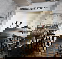 Plough Hotel - Getaway Accommodation