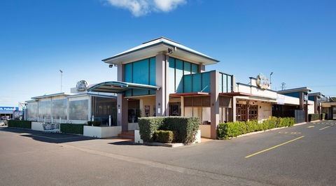 Wilsonton Hotel - Getaway Accommodation 0
