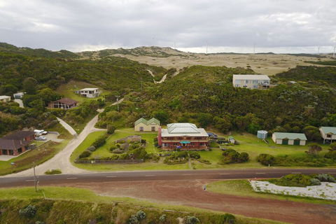 Cape Bridgewater Sea View Lodge - Getaway Accommodation 1