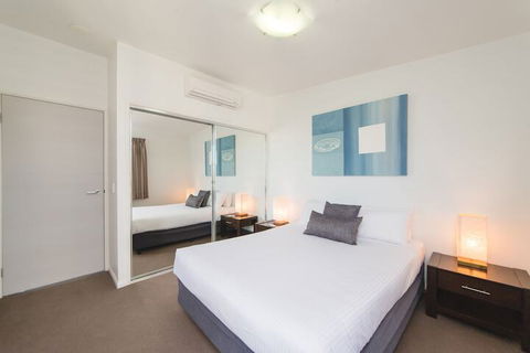 Beaches On Lammermoor Apartments - Getaway Accommodation 7
