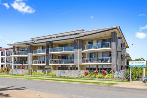 Beaches On Lammermoor Apartments - Getaway Accommodation 1