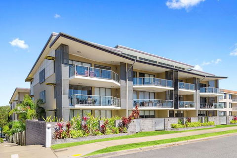 Beaches On Lammermoor Apartments - Getaway Accommodation 3