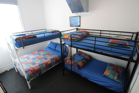 Dolphin Retreat Bunbury - Getaway Accommodation 5