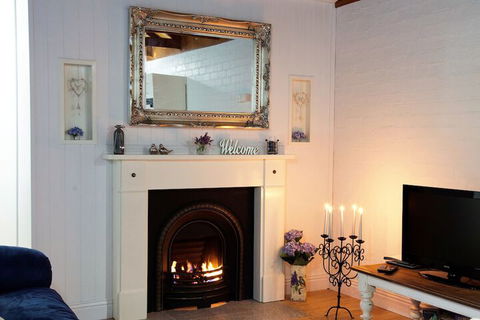 Homewood Cottages - Getaway Accommodation 7
