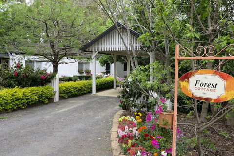 Homewood Cottages - Getaway Accommodation 1