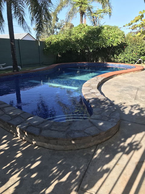 Travelway Motel - Getaway Accommodation 0