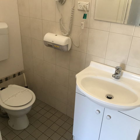 Travelway Motel - Getaway Accommodation 2