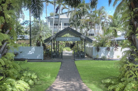 Garrick House - Getaway Accommodation 1