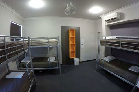 Global Backpackers - Port Douglas - Getaway Accommodation 5